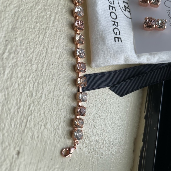 Ronza George Tennis Bracelet and Earring Set - Picture 5 of 6